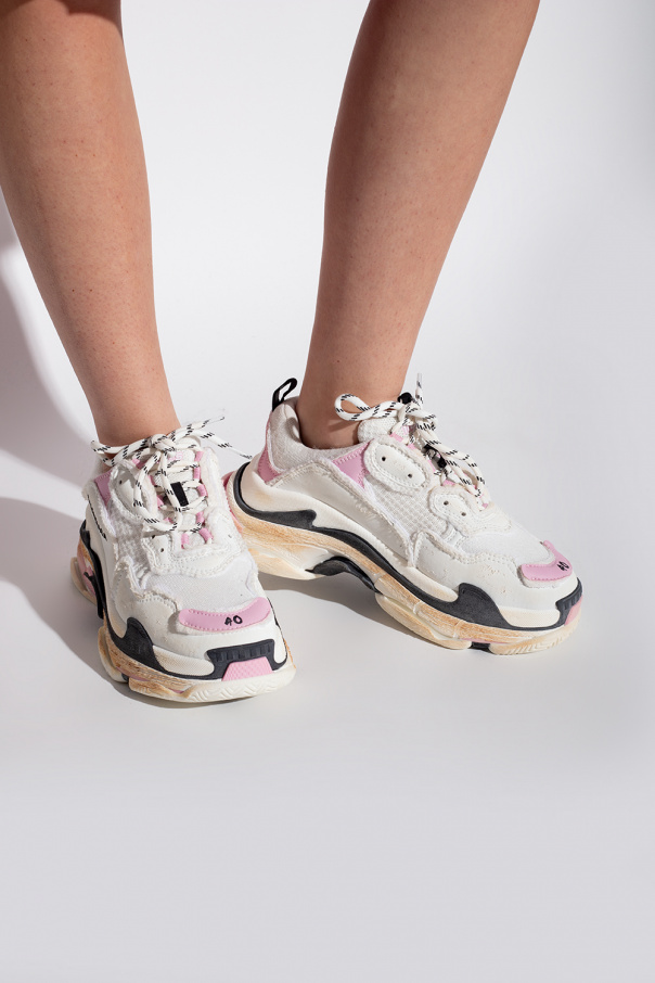 Charged Escape 4 Ua Black Silver Women Running White Triple S sneakers Balenciaga SchaferandweinerShops Grenada